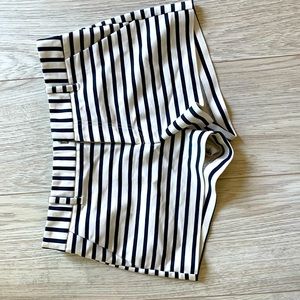 Forever 21 shorts 🩳